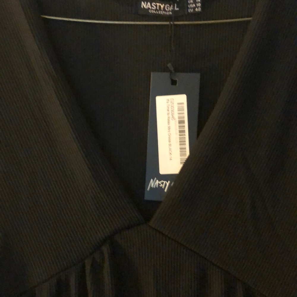 Nasty Gal “It’s time to relax” Mini Dress - Picture 2 of 4